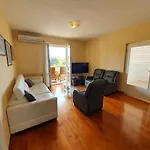 Apartments Laus