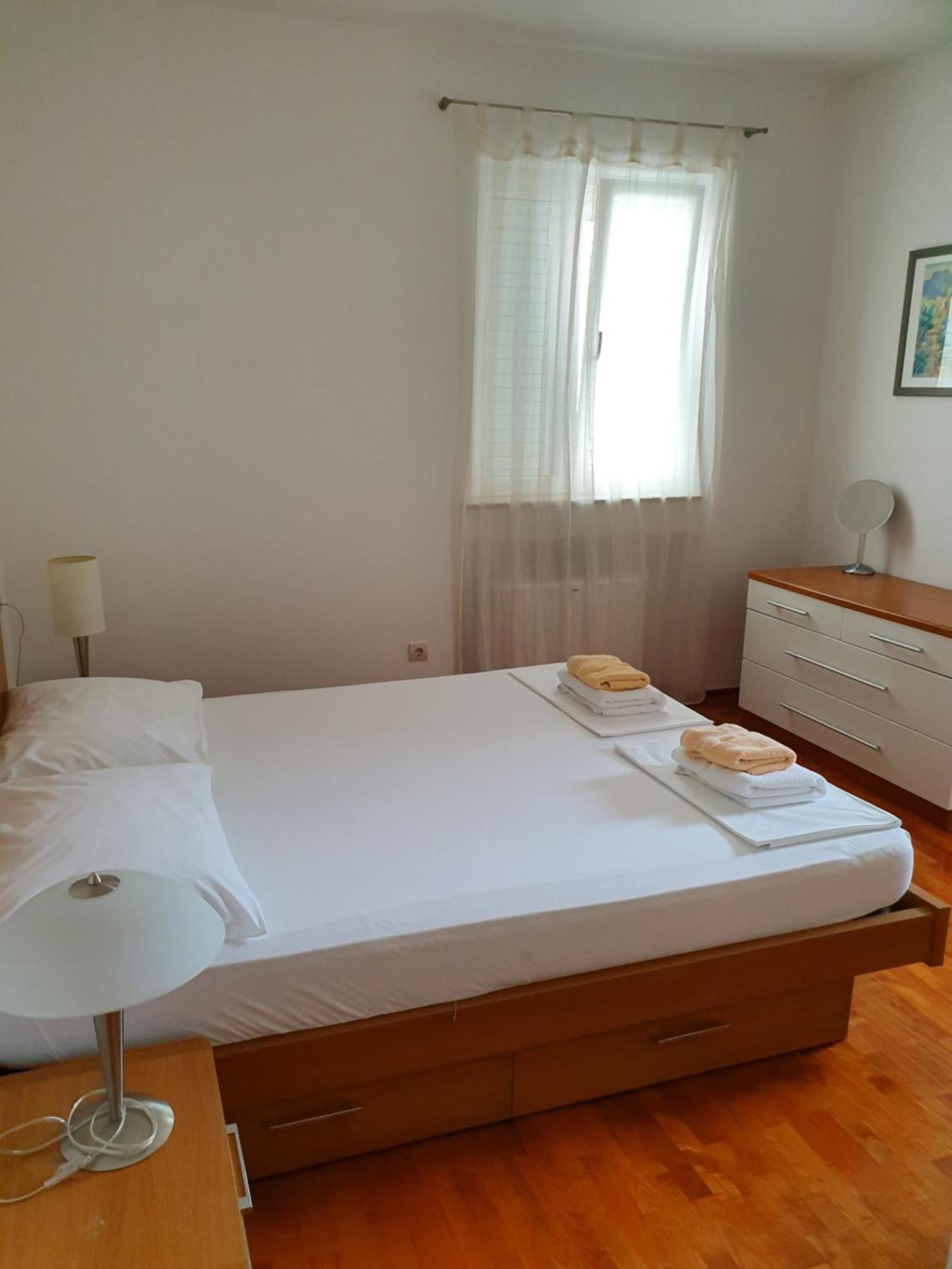 Laus * Dubrovnik
